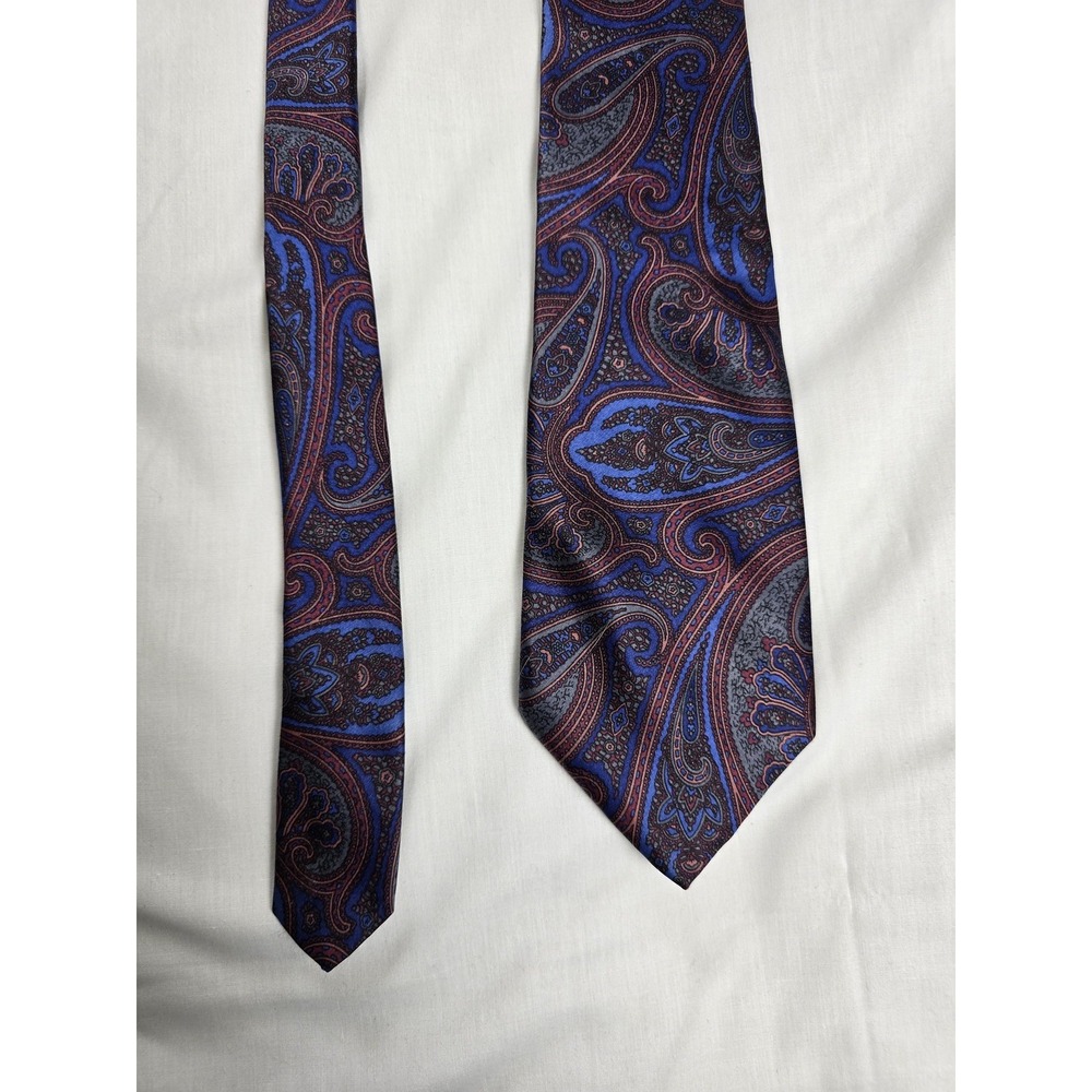 Strathmore Tie Mens Blue Red Paisley 100% Silk Necktie Made USA‎ Fabric Italy